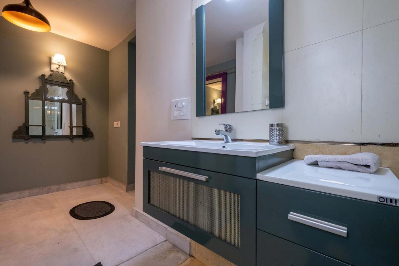 Stayvista At The Banyan Abode With Pool Table, Pet Friendly & Outdoor Pool Manesar Exterior foto