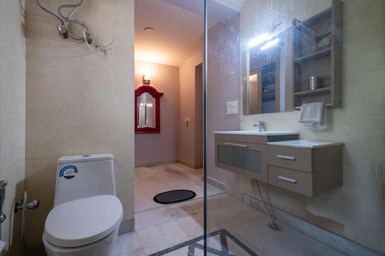 Stayvista At The Banyan Abode With Pool Table, Pet Friendly & Outdoor Pool Manesar Exterior foto